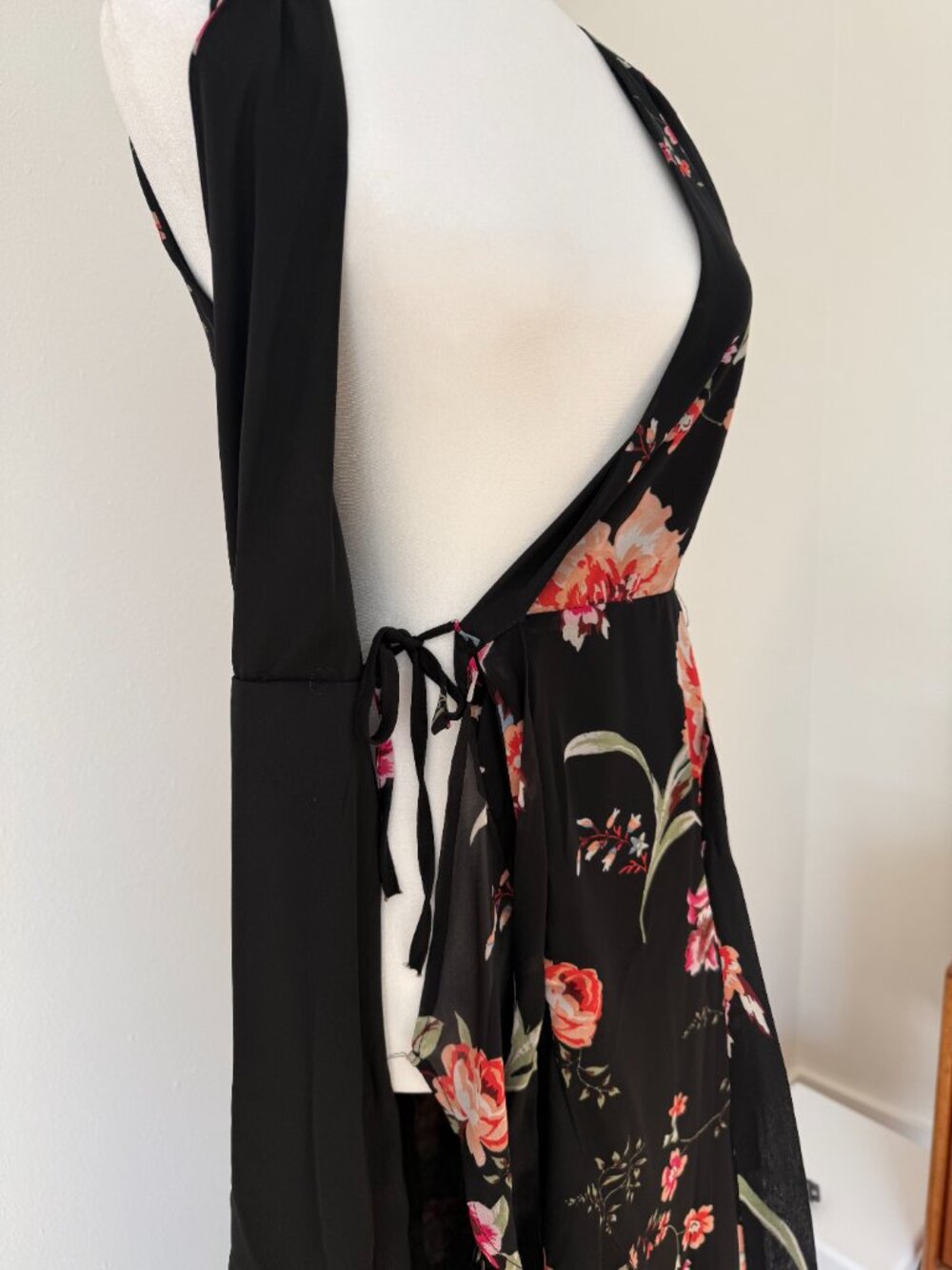 Lulus Tawny Black Floral Print Wrap Maxi Dress - Size Medium - Picture 6 of 11
